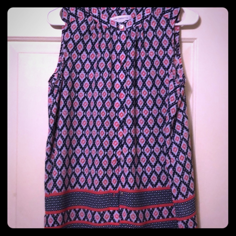 Sleeveless blouse